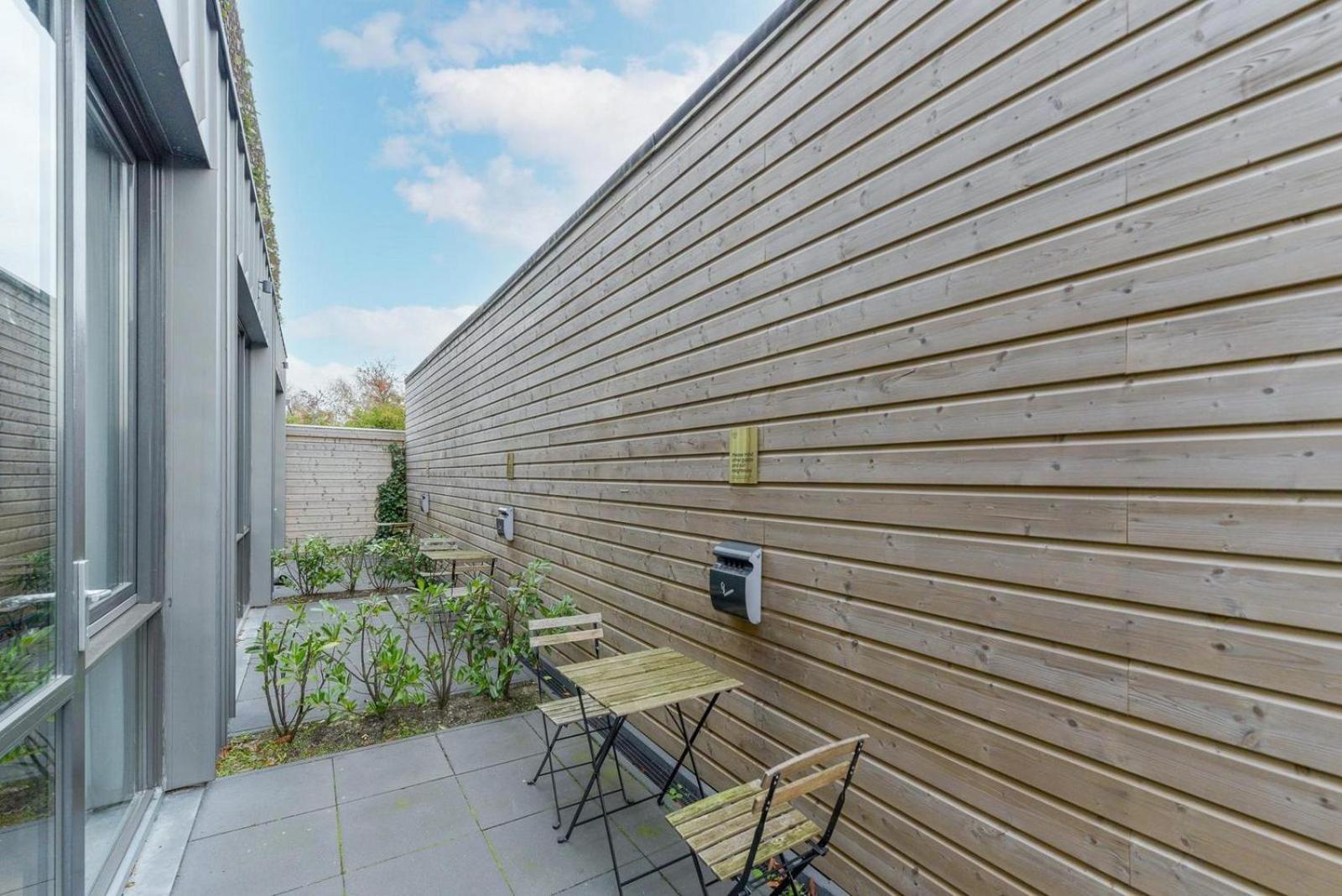 Novallure Short Stay Apartments Leidschendam Esterno foto