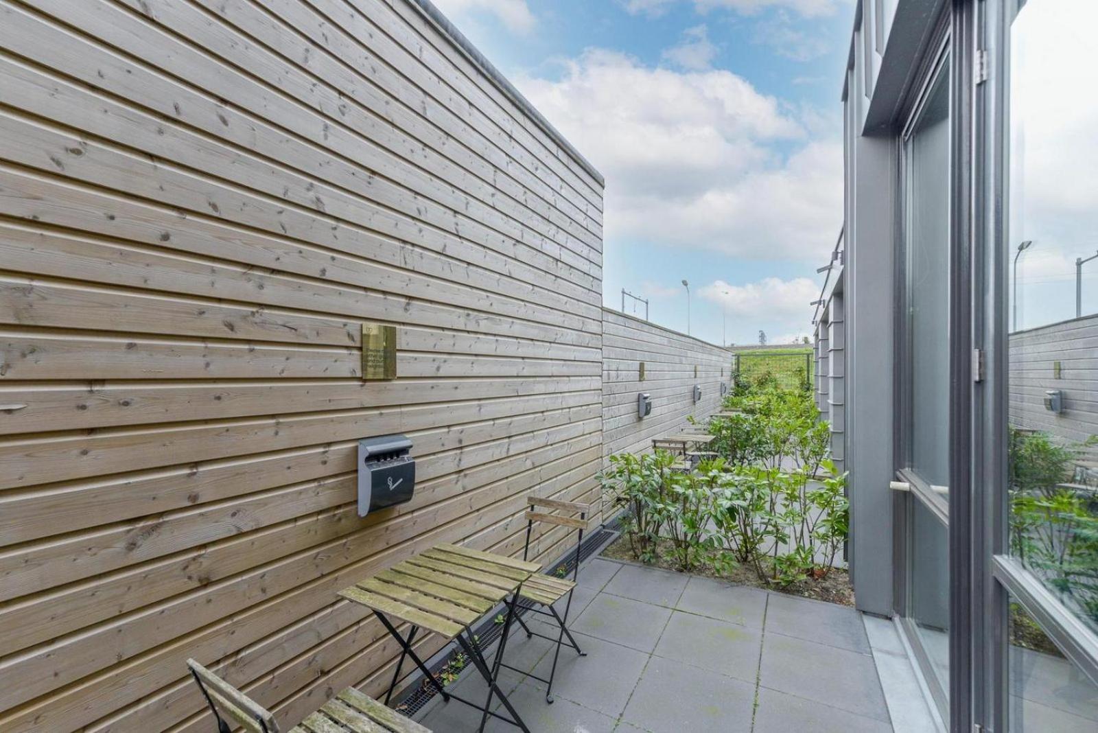 Novallure Short Stay Apartments Leidschendam Esterno foto