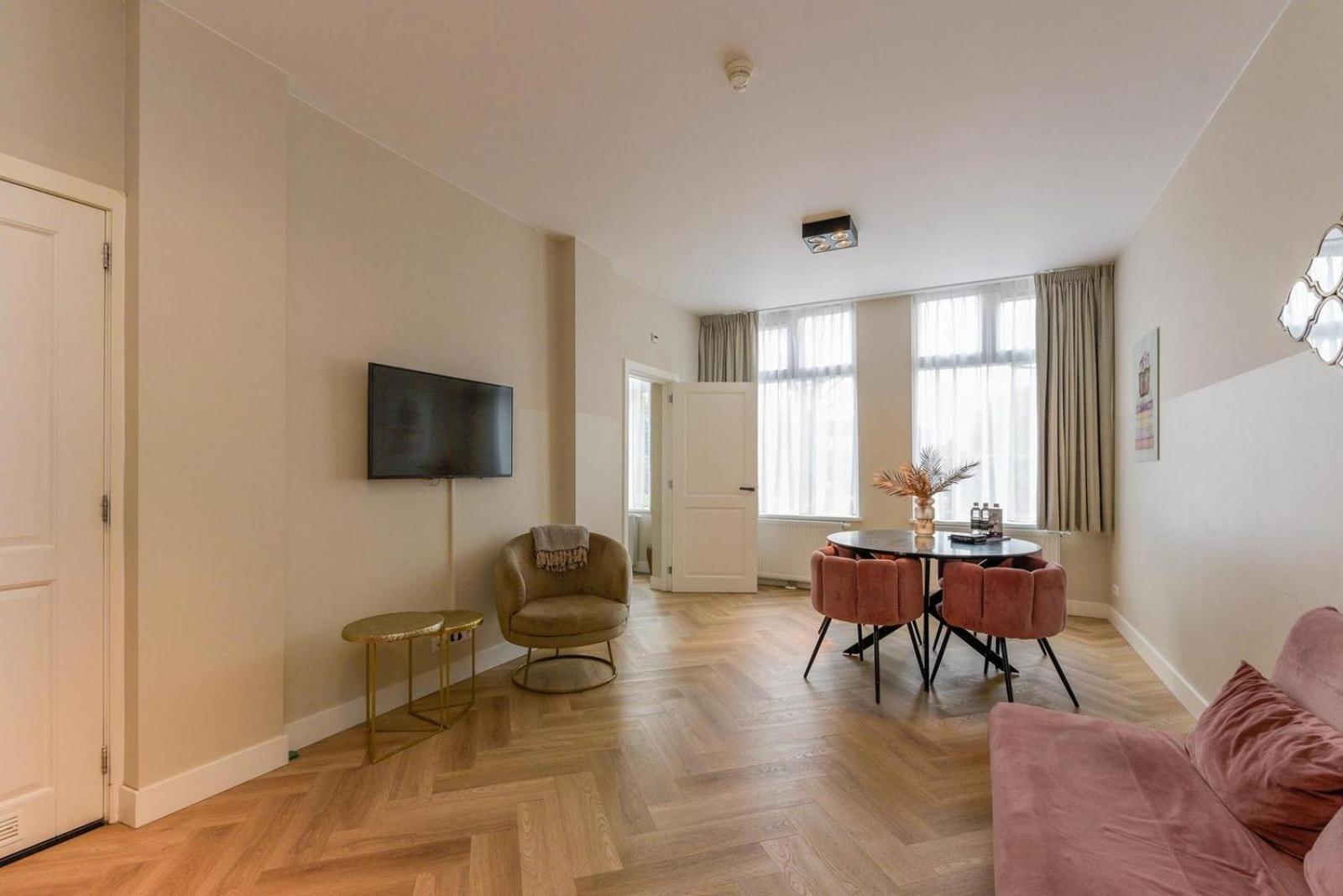 Novallure Short Stay Apartments Leidschendam Esterno foto